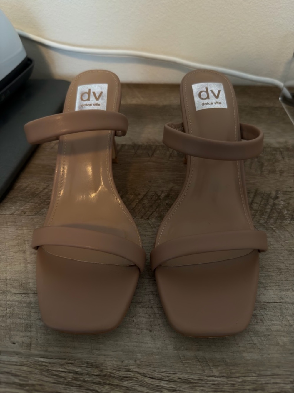 DV by Dolce Vita Yorke Block Heel Sandal (cafe)